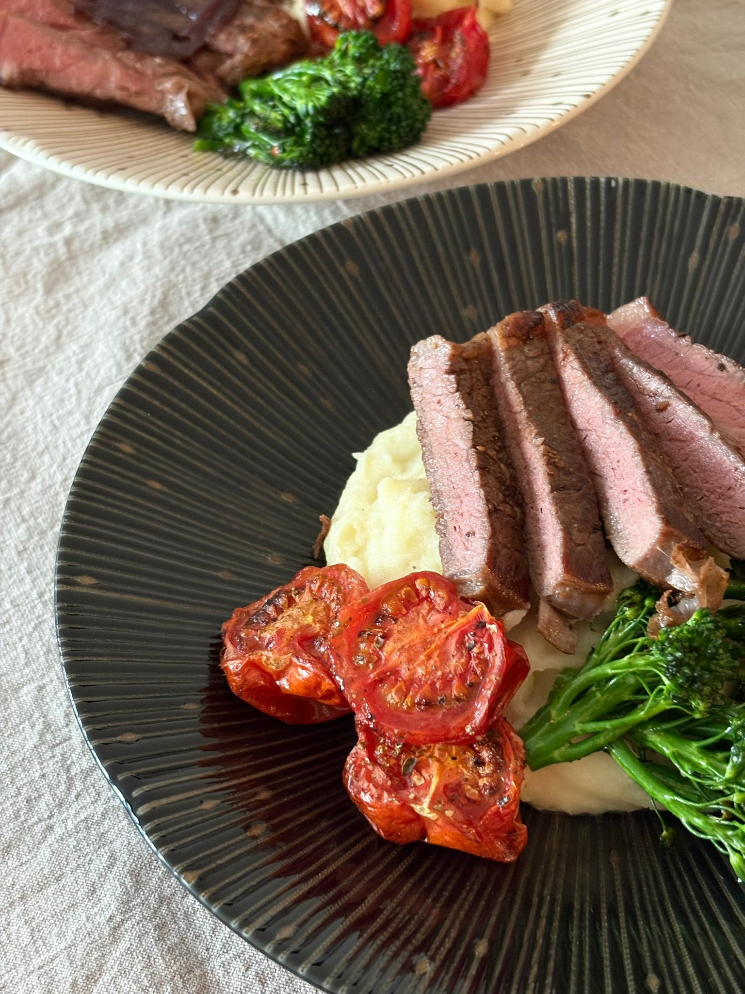 Hikari Plate - Black