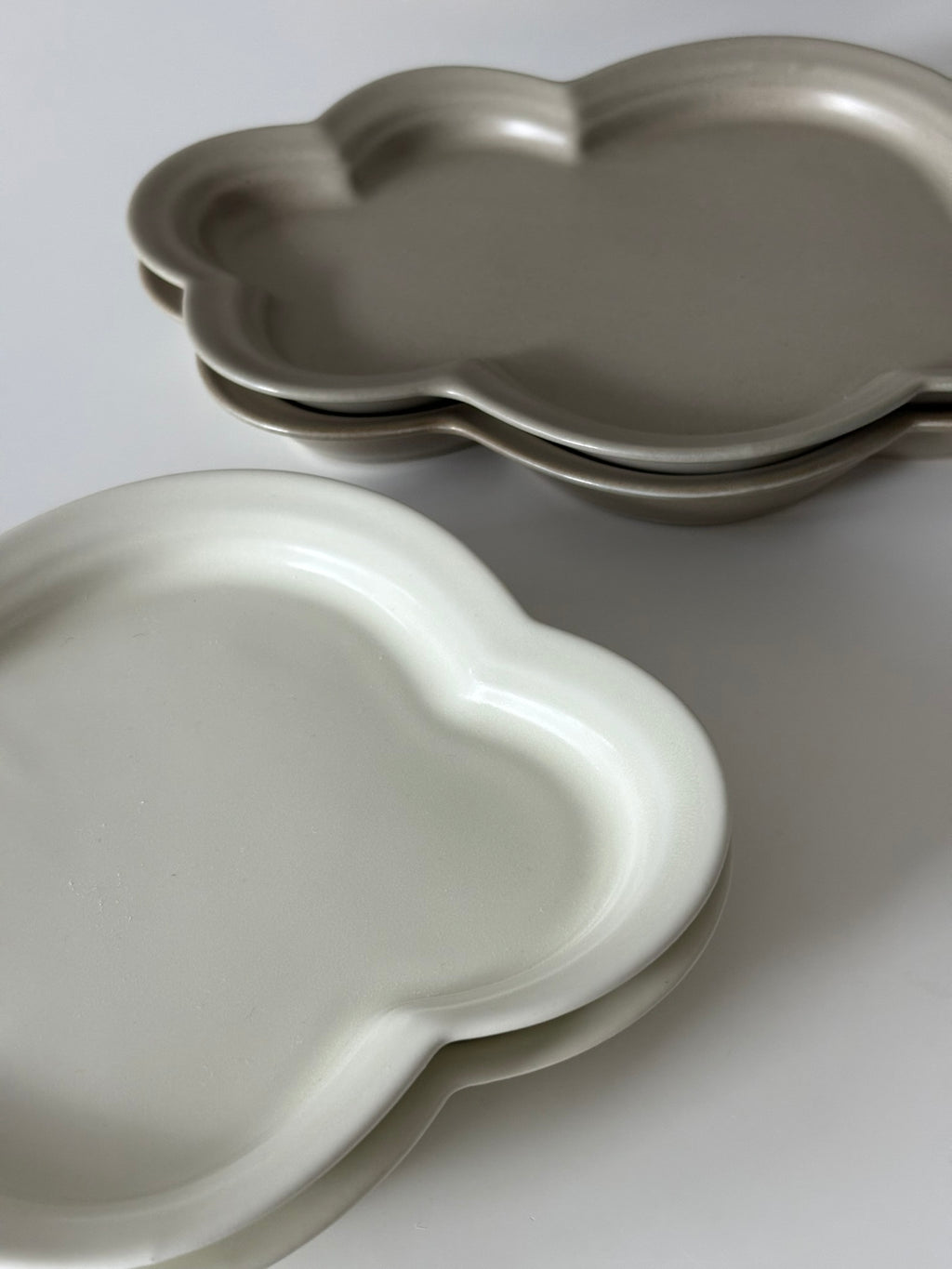 Soft Kumo Plate – Beige