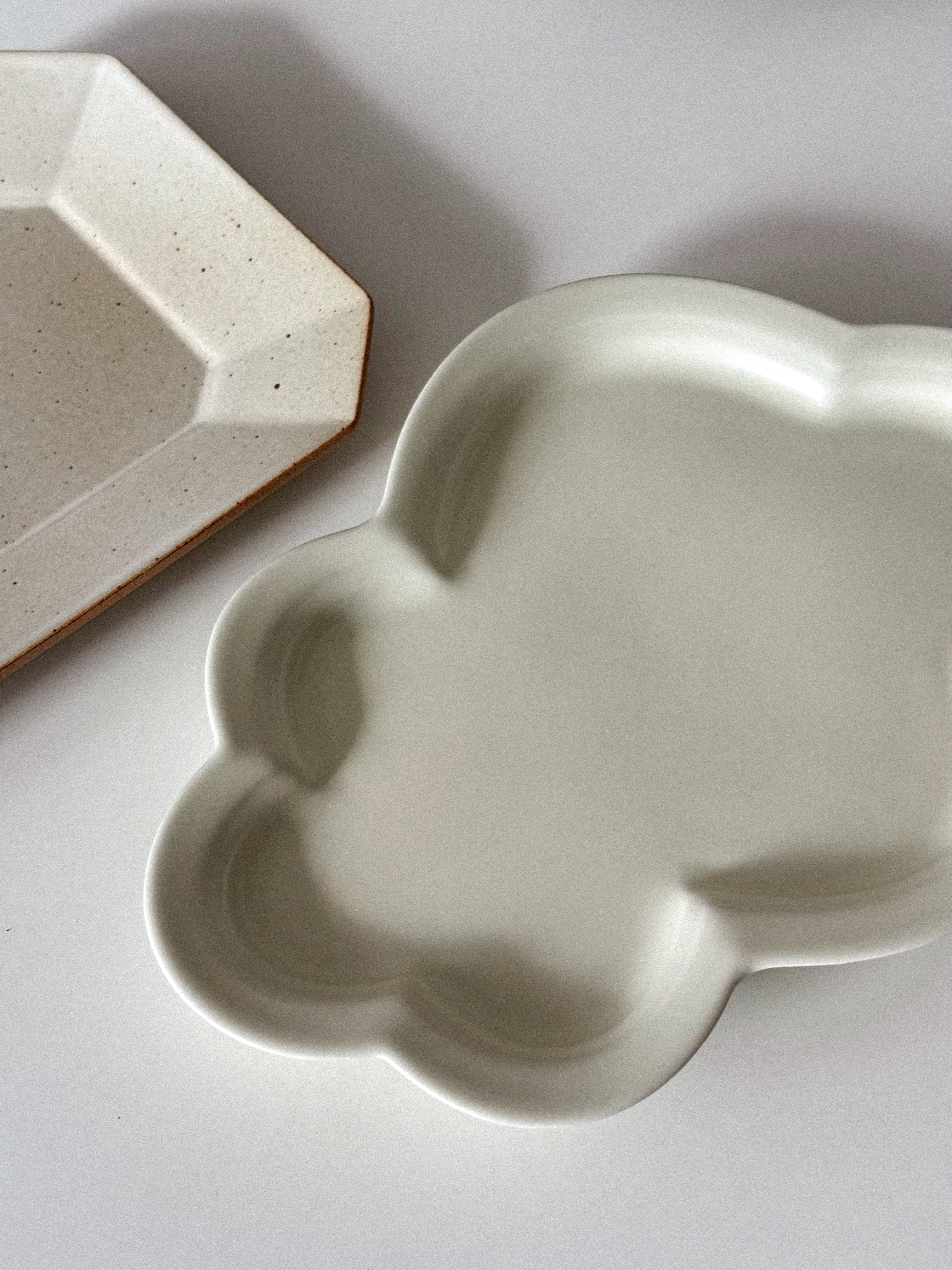 Soft Kumo Plate – Cream