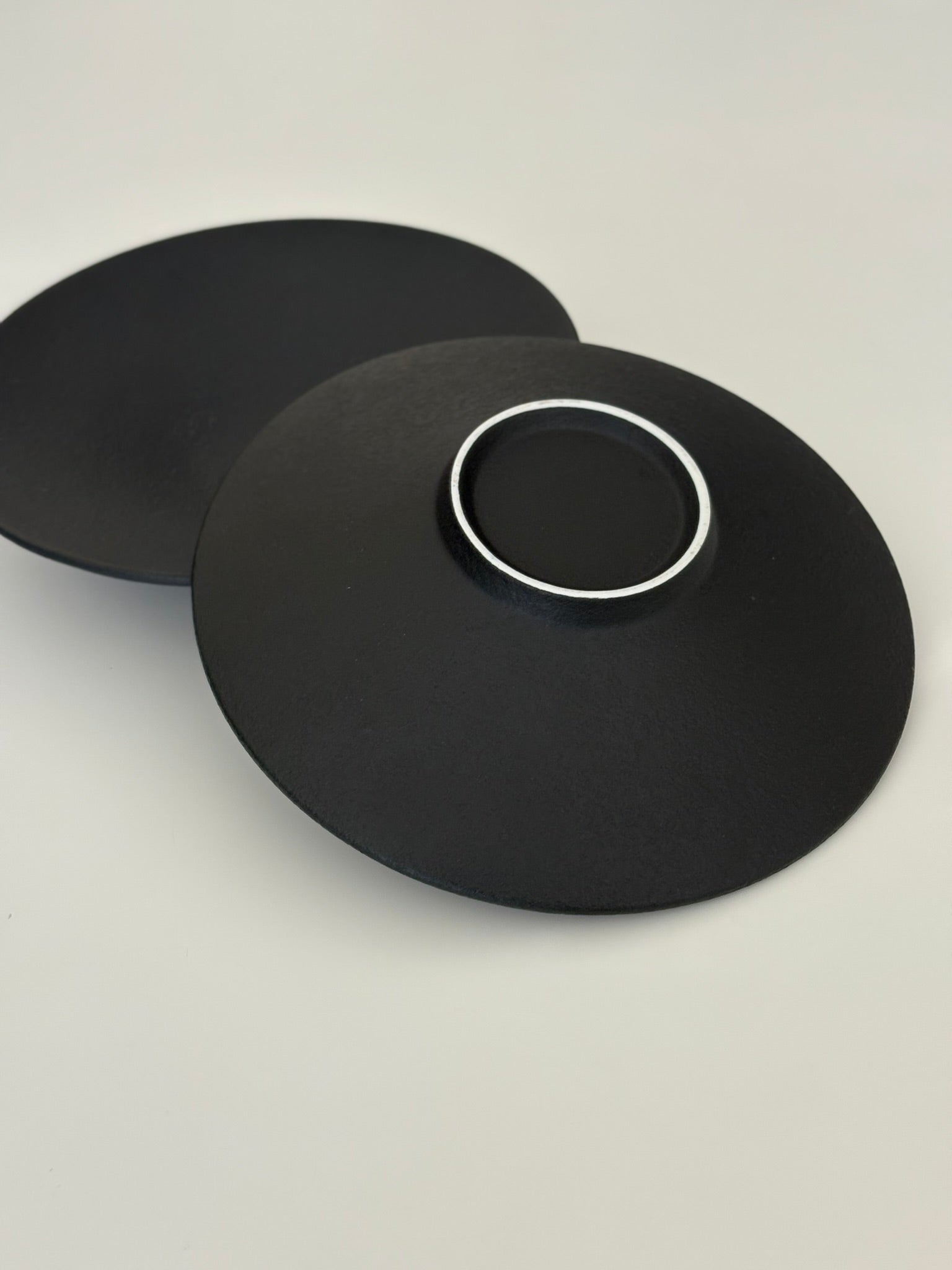 Nubo Matt Plate - Black